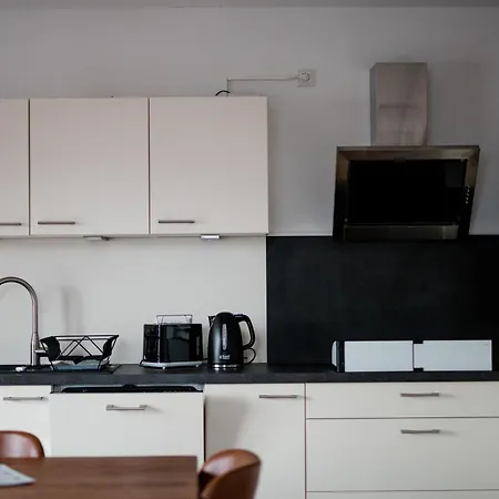 Quiet - 74qm - 2 Bedrooms - 3 Beds *