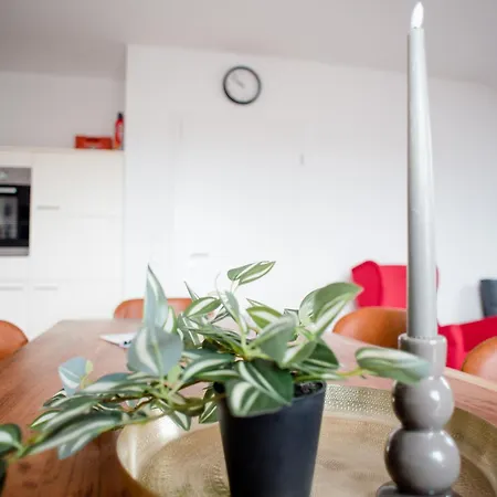 Quiet - 74qm - 2 Bedrooms - 3 Beds